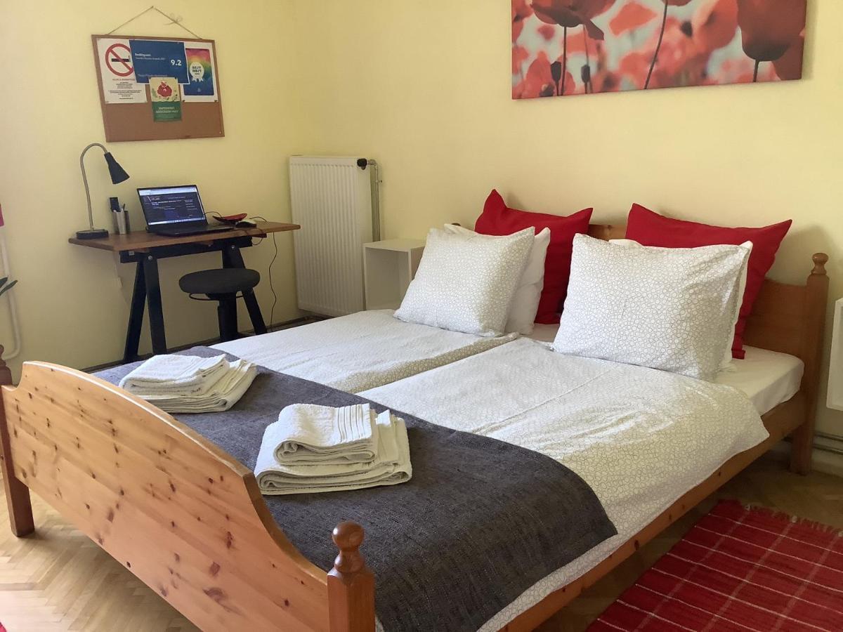 Poppy Flower Apartment Budapest Eksteriør bilde